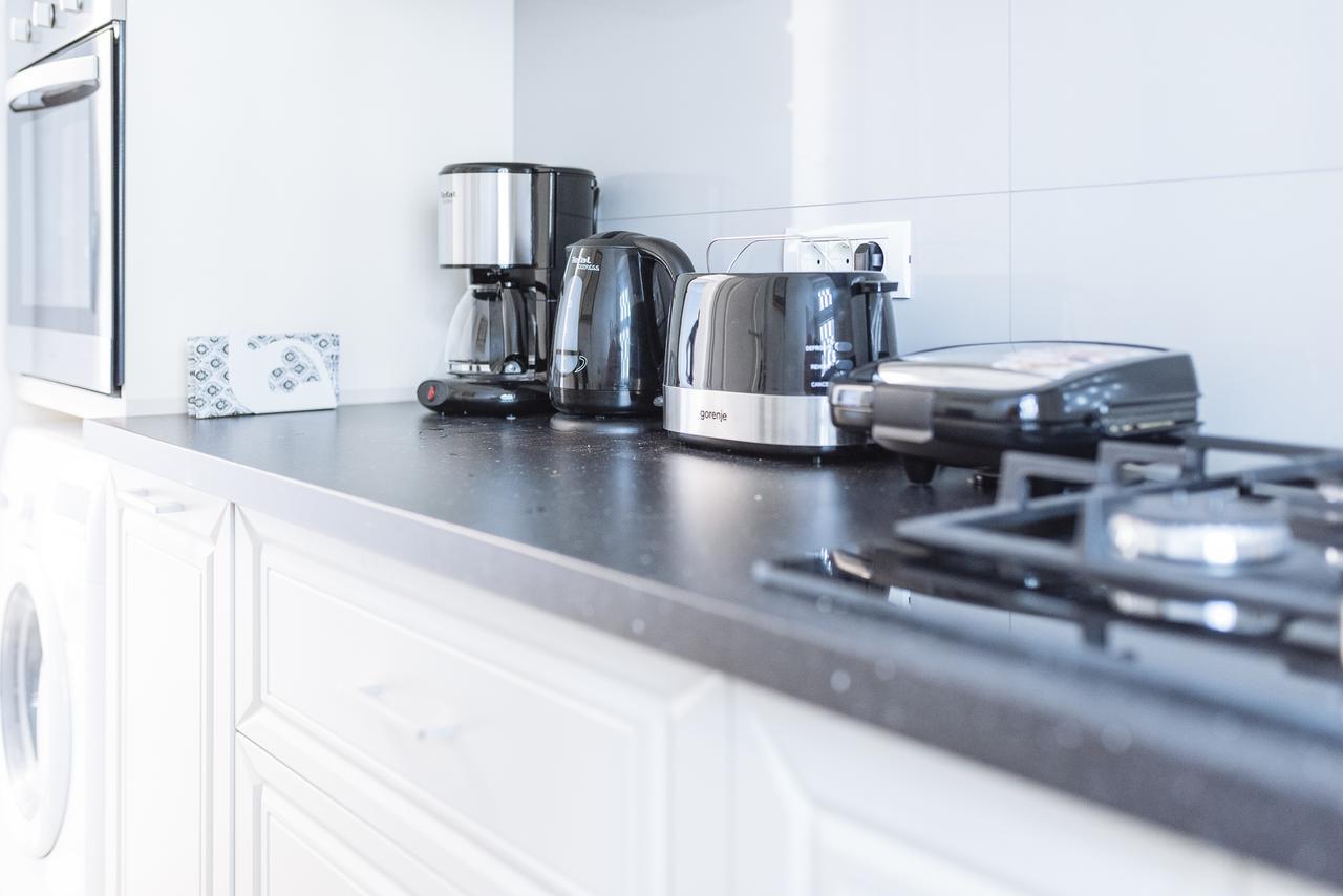 Luxury City Centre Apartment Bucarest Extérieur photo