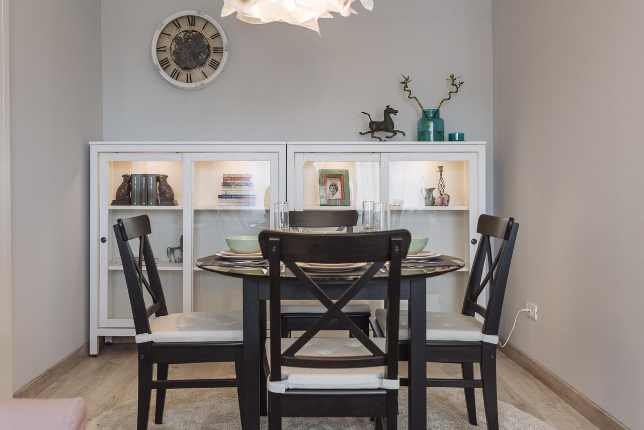 Luxury City Centre Apartment Bucarest Extérieur photo