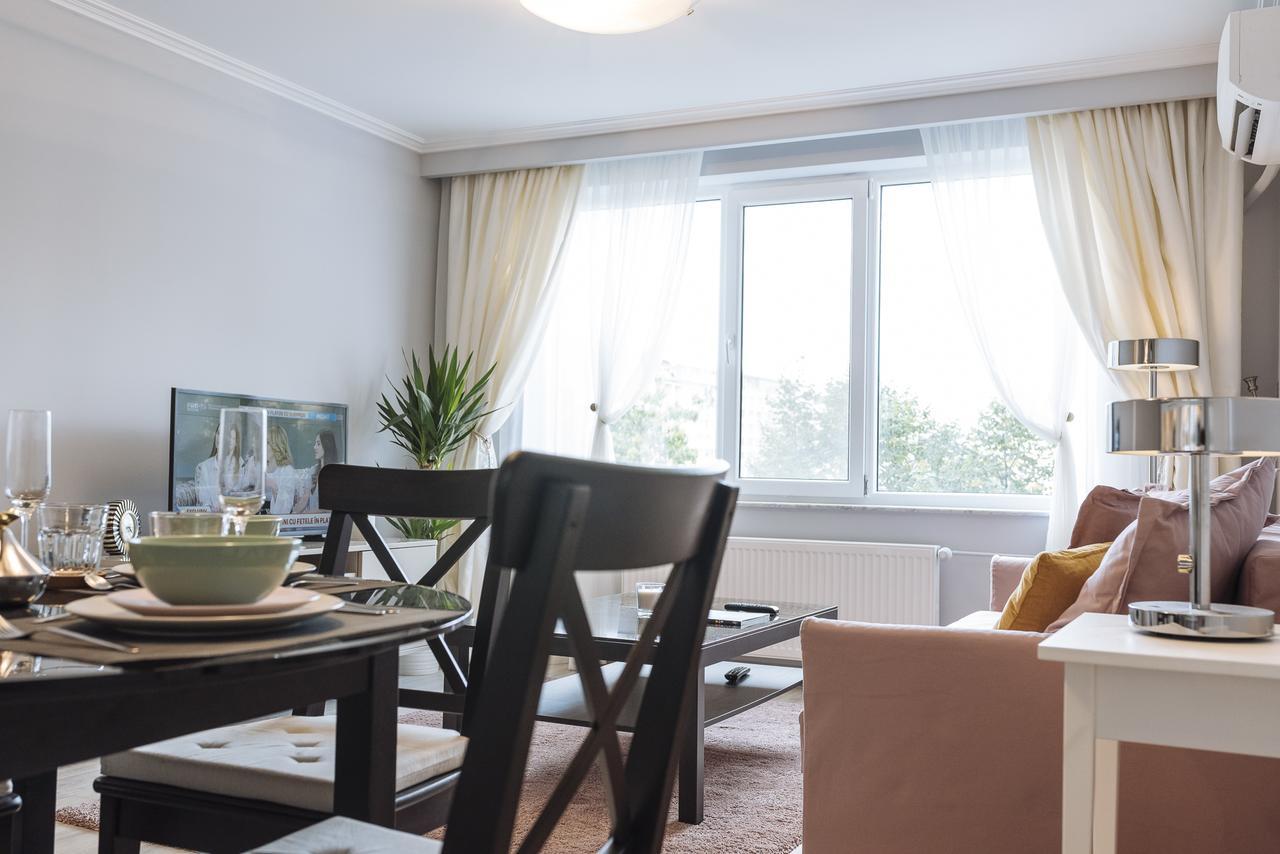 Luxury City Centre Apartment Bucarest Extérieur photo