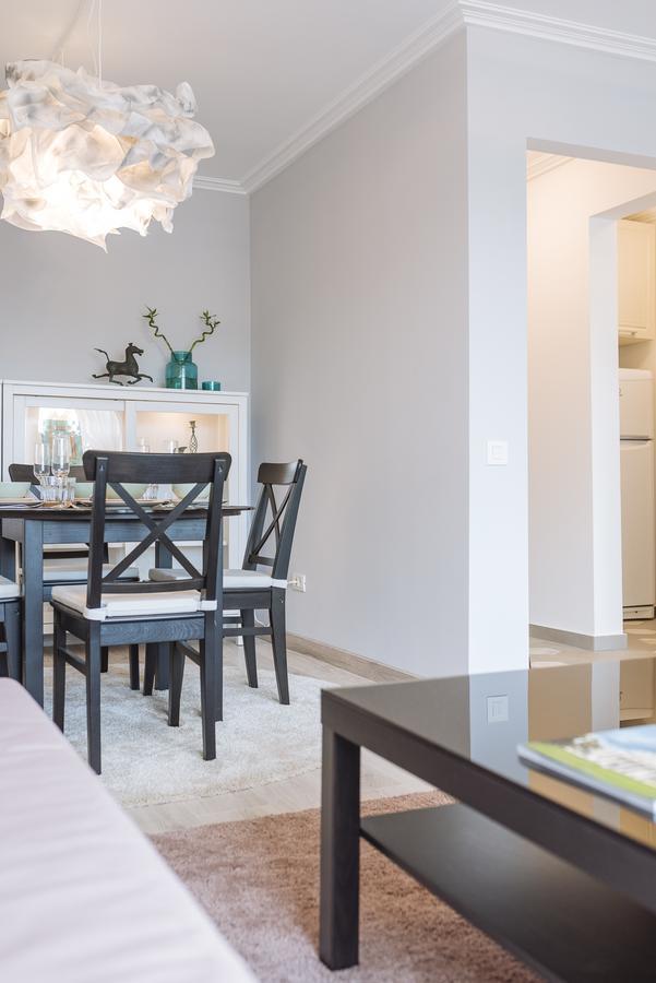 Luxury City Centre Apartment Bucarest Extérieur photo