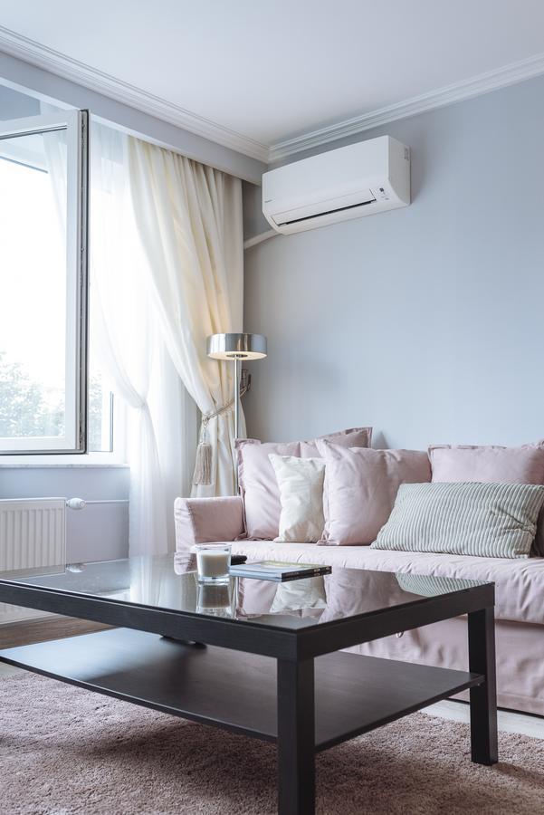 Luxury City Centre Apartment Bucarest Extérieur photo