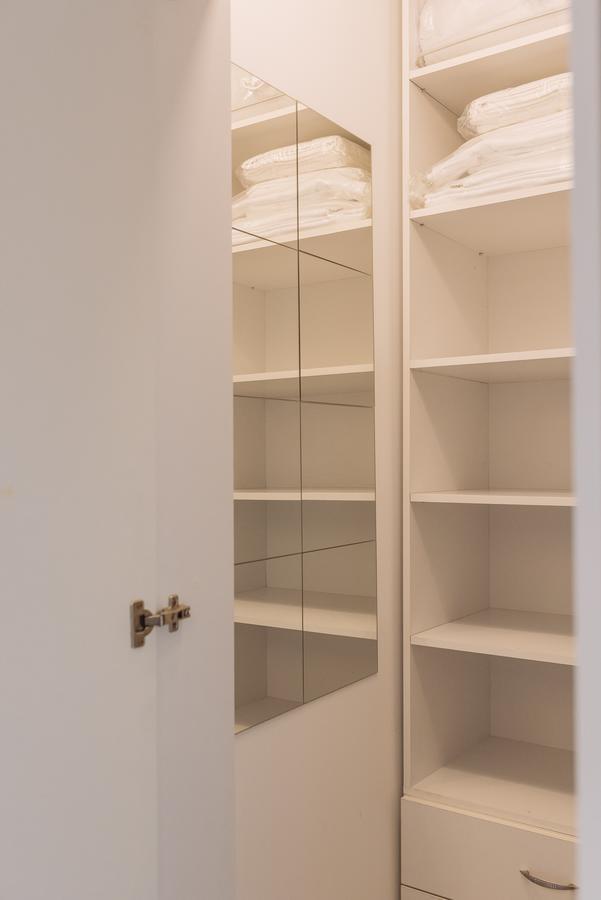 Luxury City Centre Apartment Bucarest Extérieur photo