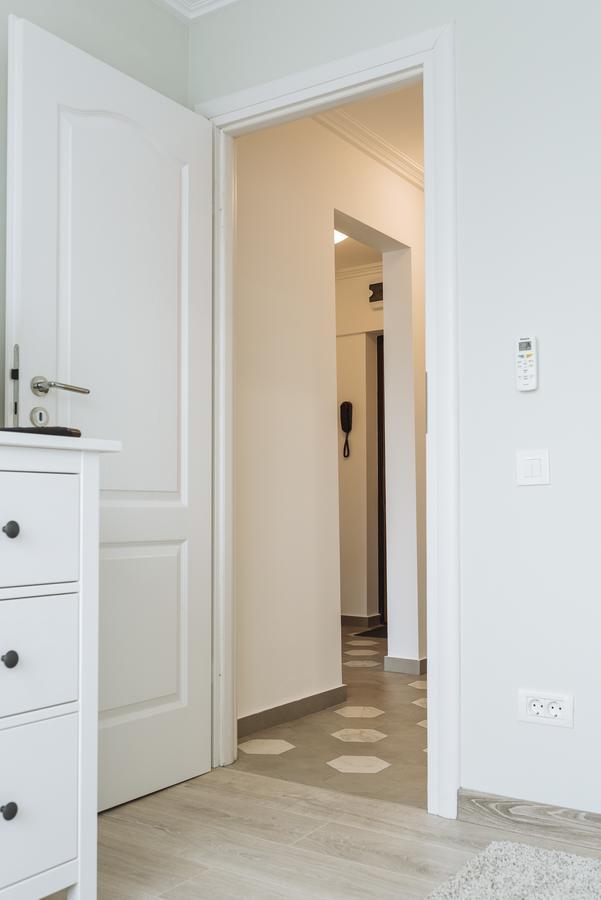 Luxury City Centre Apartment Bucarest Extérieur photo